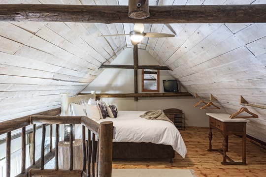 Suite 4 - Loft Bedroom